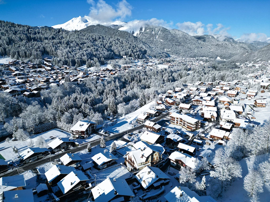 Au-dessus de Morzine en hiver