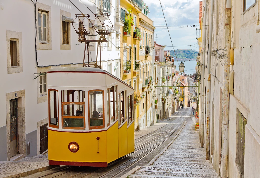 Yellow tram in Bairro Alto